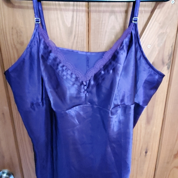 Purple satin cami - Picture 2 of 5